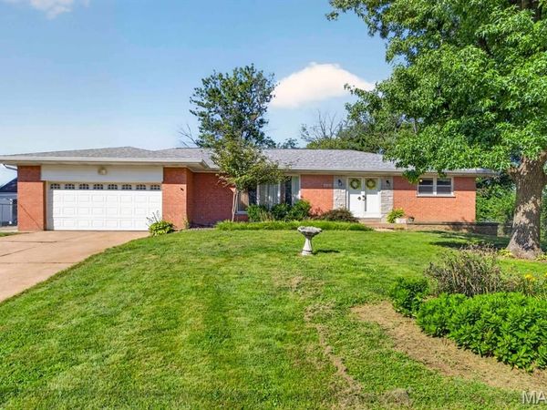4956 Theiss Road, St Louis, MO 63128