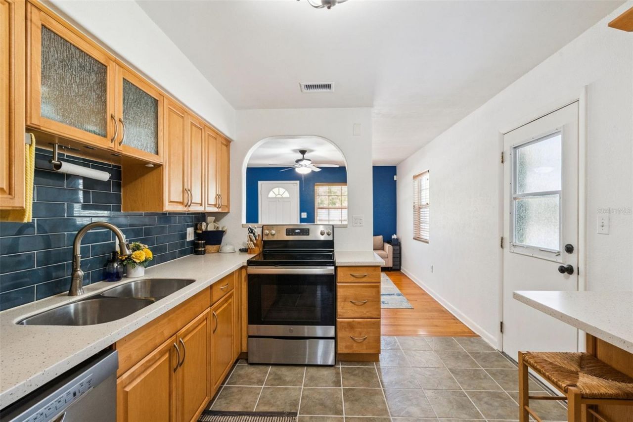 817 Romano Avenue , Orlando, FL 32807 Photo