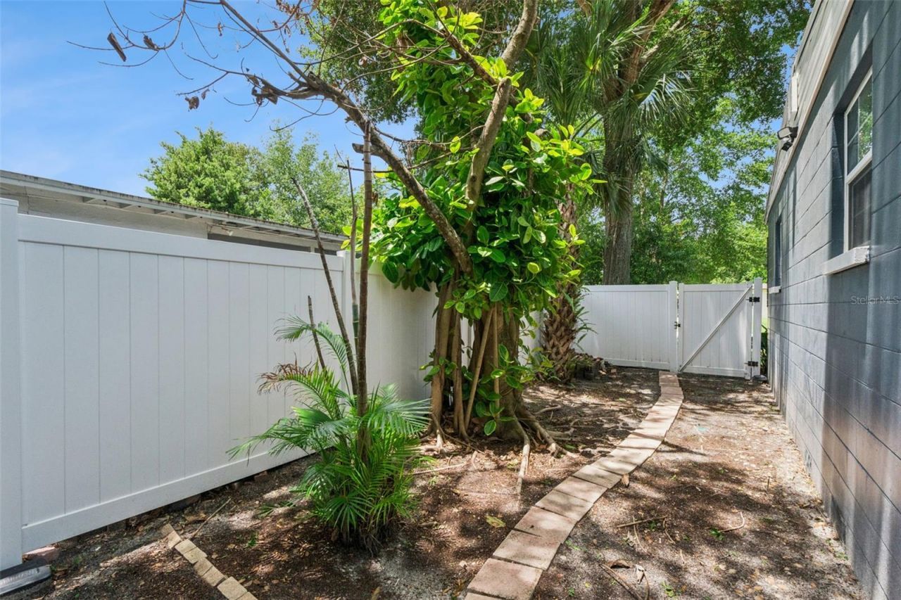 817 Romano Avenue , Orlando, FL 32807 Photo