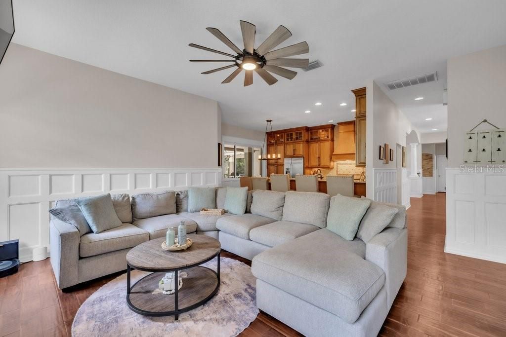 5967 Jaegerglen Drive , Lithia, FL 33547 Photo