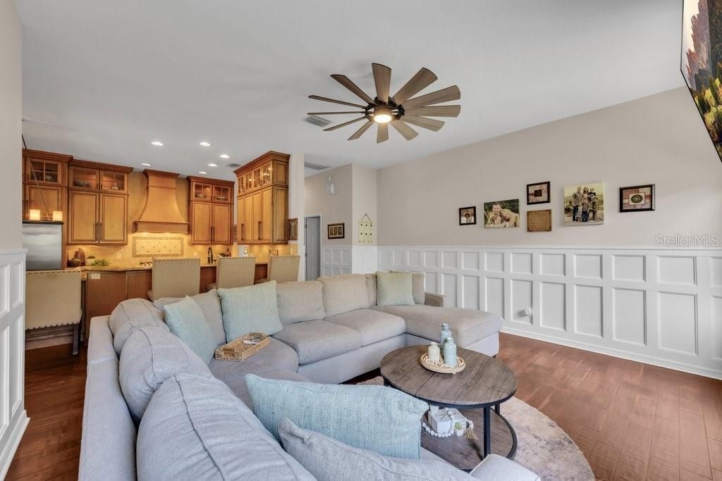 5967 Jaegerglen Drive , Lithia, FL 33547 Photo