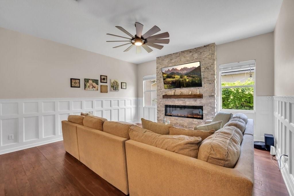 5967 Jaegerglen Drive , Lithia, FL 33547 Photo