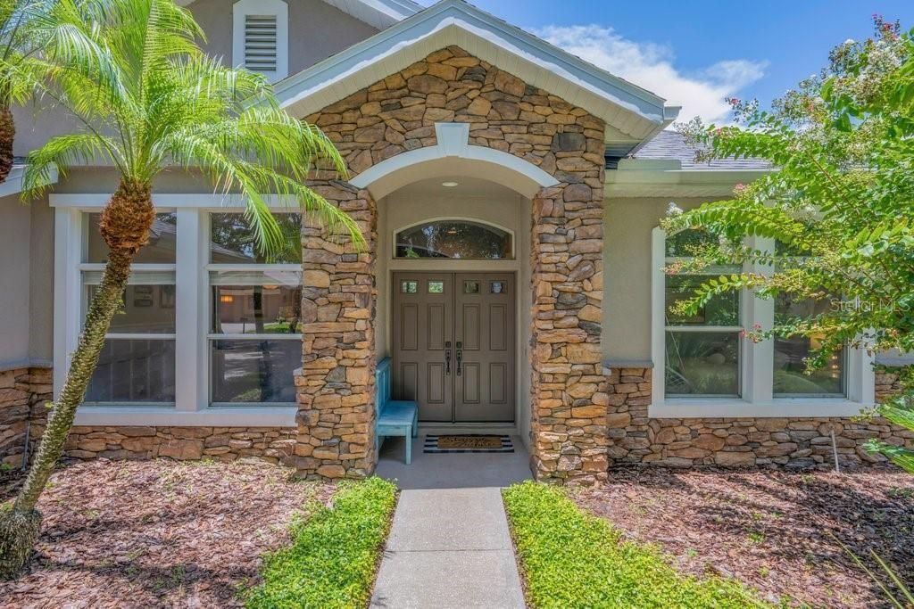 5967 Jaegerglen Drive , Lithia, FL 33547 Photo