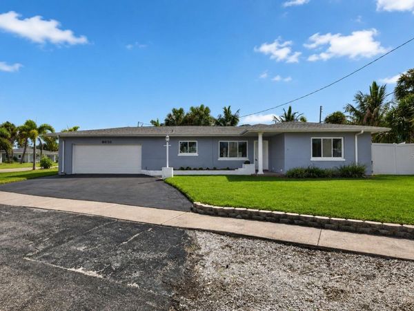 8651 GULF BOULEVARD , ST PETE BEACH, FL 33706