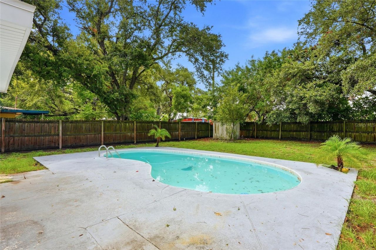 427 1st Avenue Ne, Largo, FL 33770 Photo