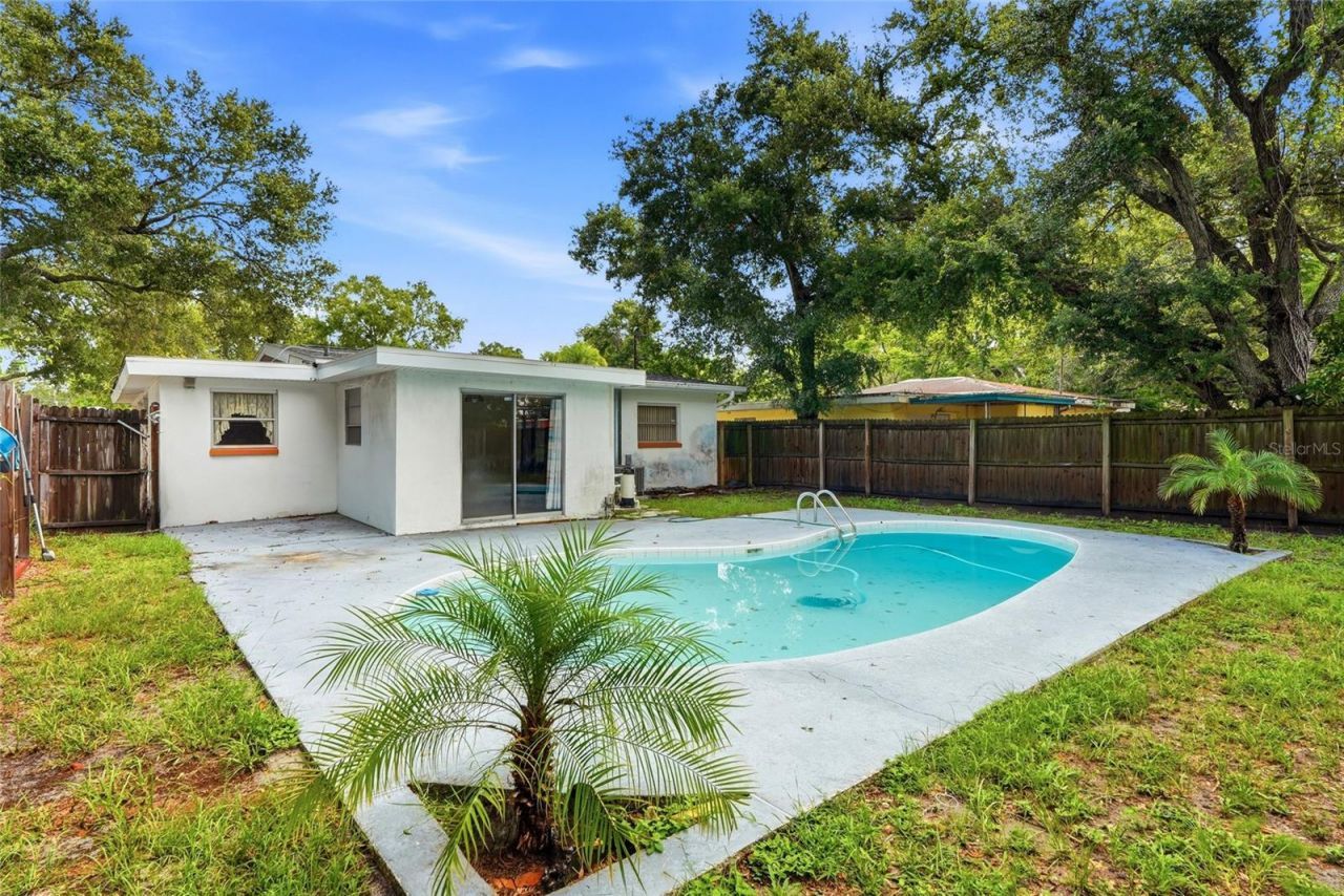 427 1st Avenue Ne, Largo, FL 33770 Photo