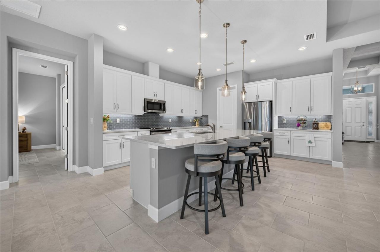 305 Aquamarine Way, Daytona Beach, FL 32124 Photo