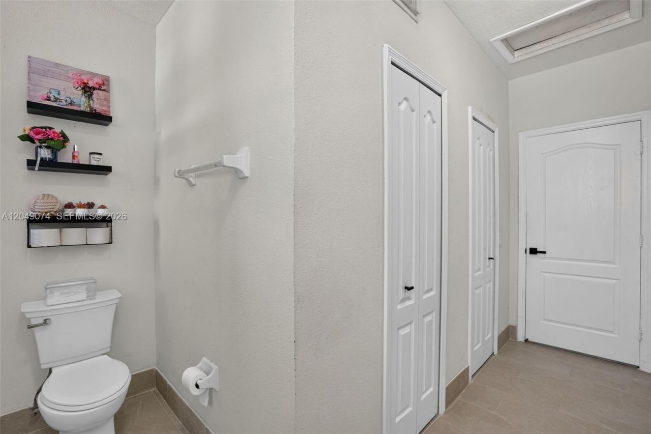 913 NW 135th Ave, Pembroke Pines, FL 33028 Photo