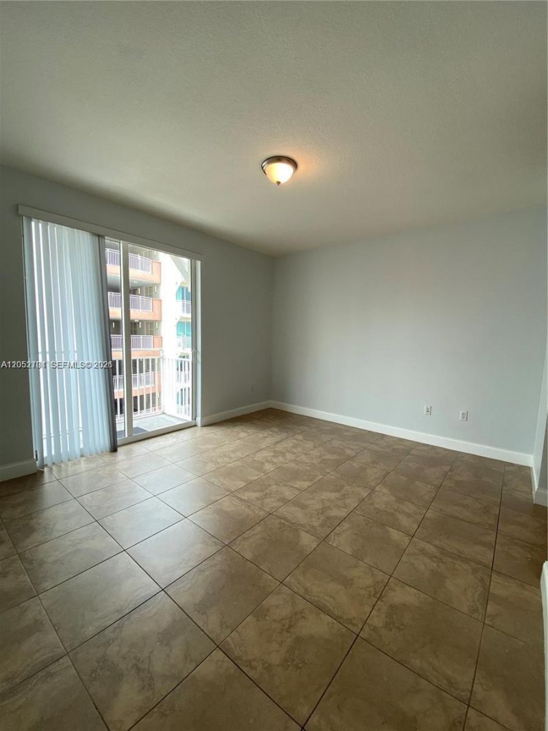 7280 SW 90th St , Unit 501, Miami, FL 33156 Photo