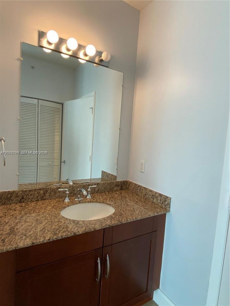 7280 SW 90th St , Unit 501, Miami, FL 33156 Photo