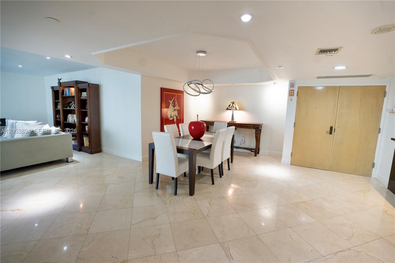 8855 Collins Ave, Unit 11B, Surfside, FL 33154 Photo