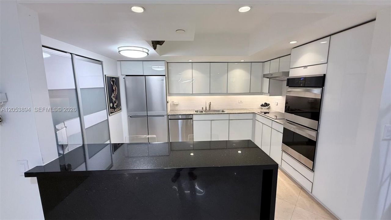 8855 Collins Ave , Unit 11B, Surfside, FL 33154 Photo