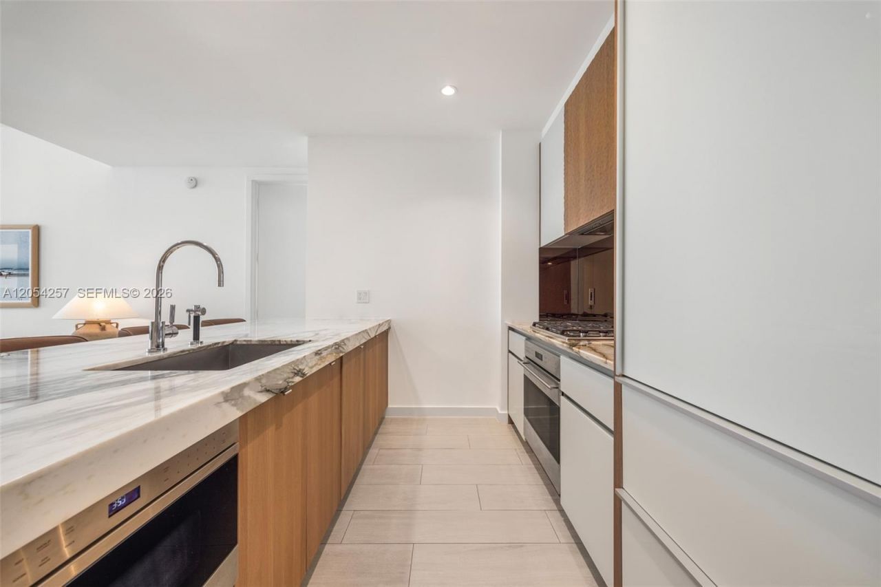 2831 S Bayshore Dr, Unit 1701, Coconut Grove, FL 33133 Photo