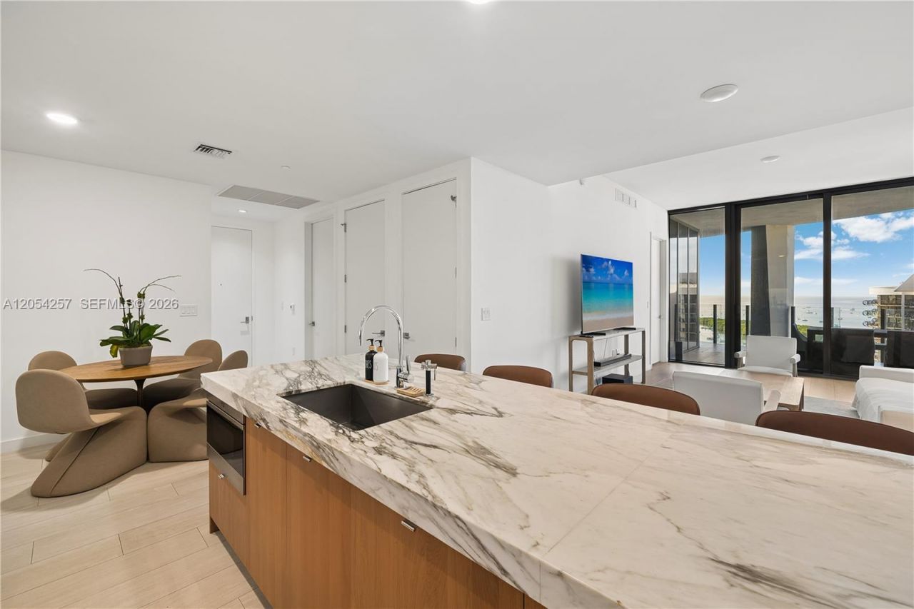 2831 S Bayshore Dr, Unit 1701, Coconut Grove, FL 33133 Photo
