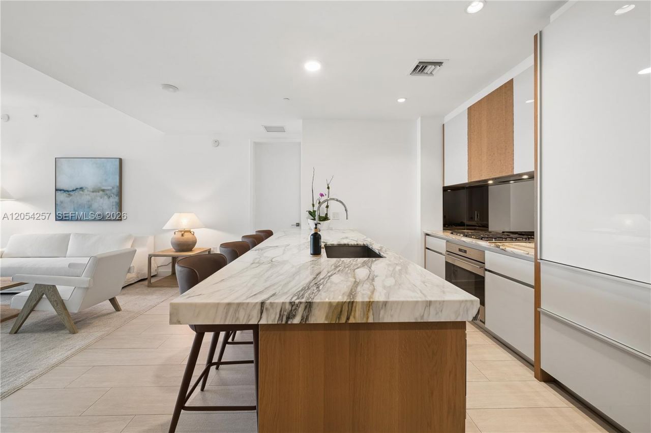 2831 S Bayshore Dr, Unit 1701, Coconut Grove, FL 33133 Photo