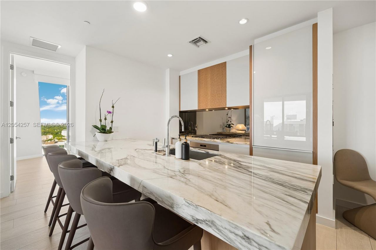 2831 S Bayshore Dr, Unit 1701, Coconut Grove, FL 33133 Photo