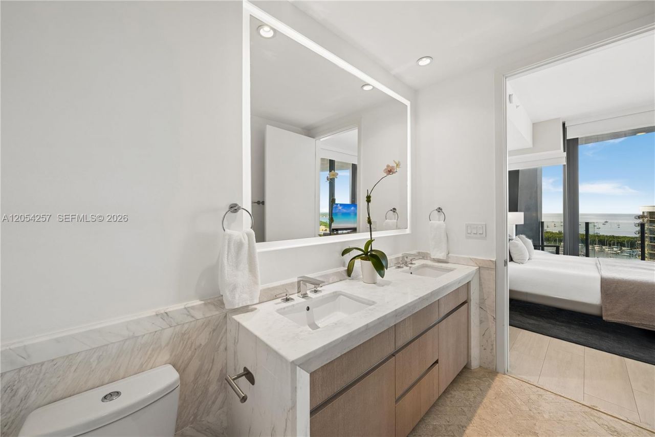 2831 S Bayshore Dr, Unit 1701, Coconut Grove, FL 33133 Photo