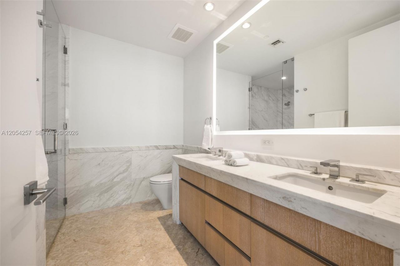 2831 S Bayshore Dr, Unit 1701, Coconut Grove, FL 33133 Photo