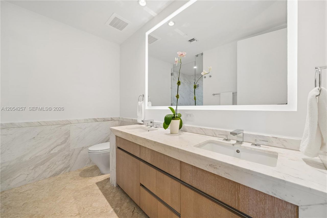 2831 S Bayshore Dr, Unit 1701, Coconut Grove, FL 33133 Photo