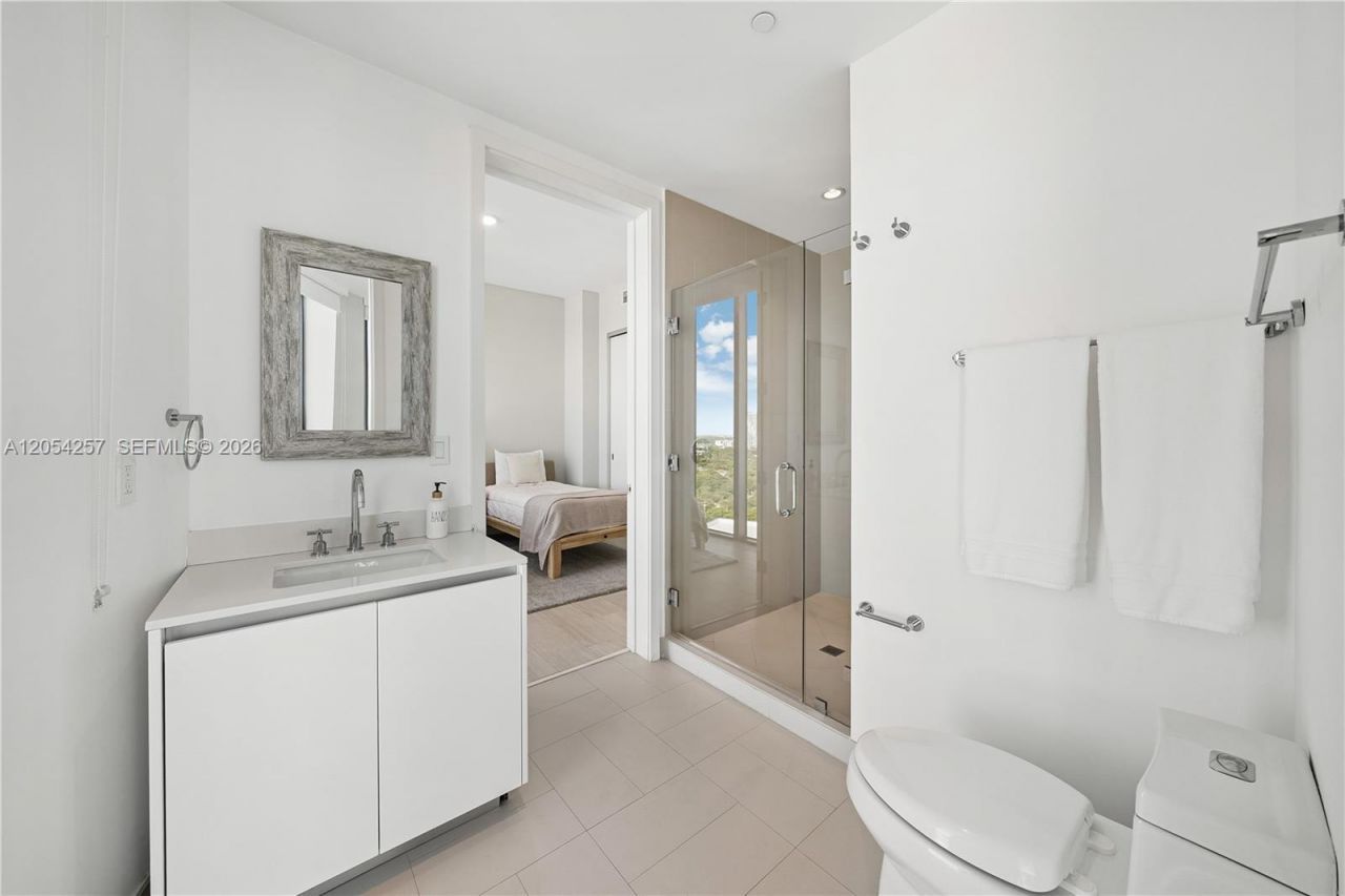 2831 S Bayshore Dr, Unit 1701, Coconut Grove, FL 33133 Photo