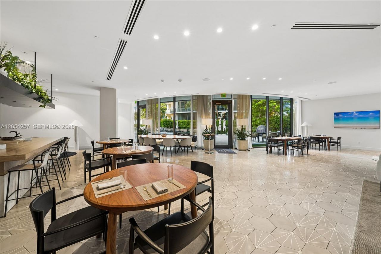 2831 S Bayshore Dr, Unit 1701, Coconut Grove, FL 33133 Photo
