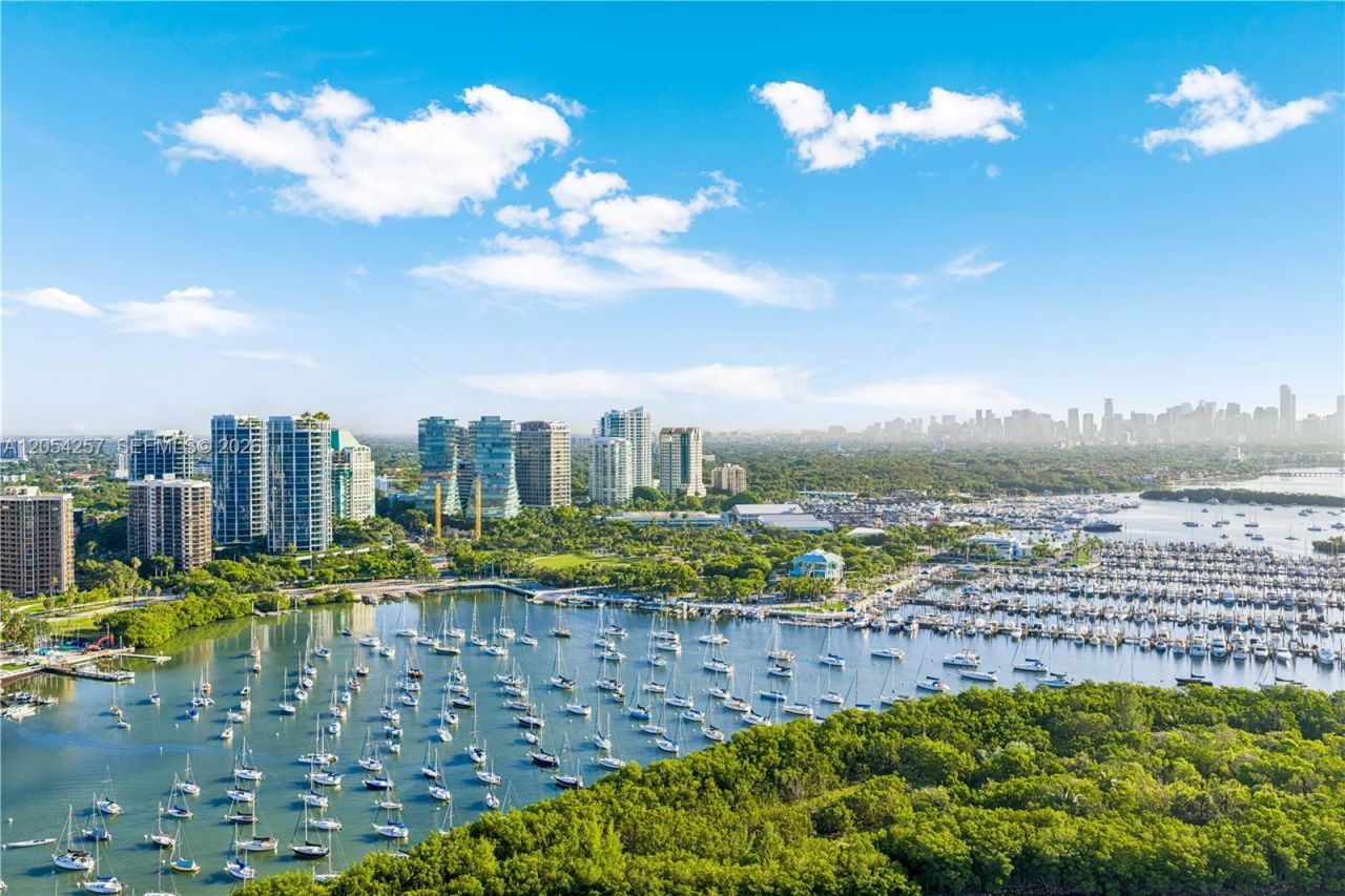 2831 S Bayshore Dr, Unit 1701, Coconut Grove, FL 33133 Photo
