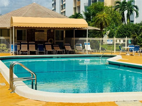 420 NE 12th Ave, Unit 502, Hallandale Beach, FL 33009