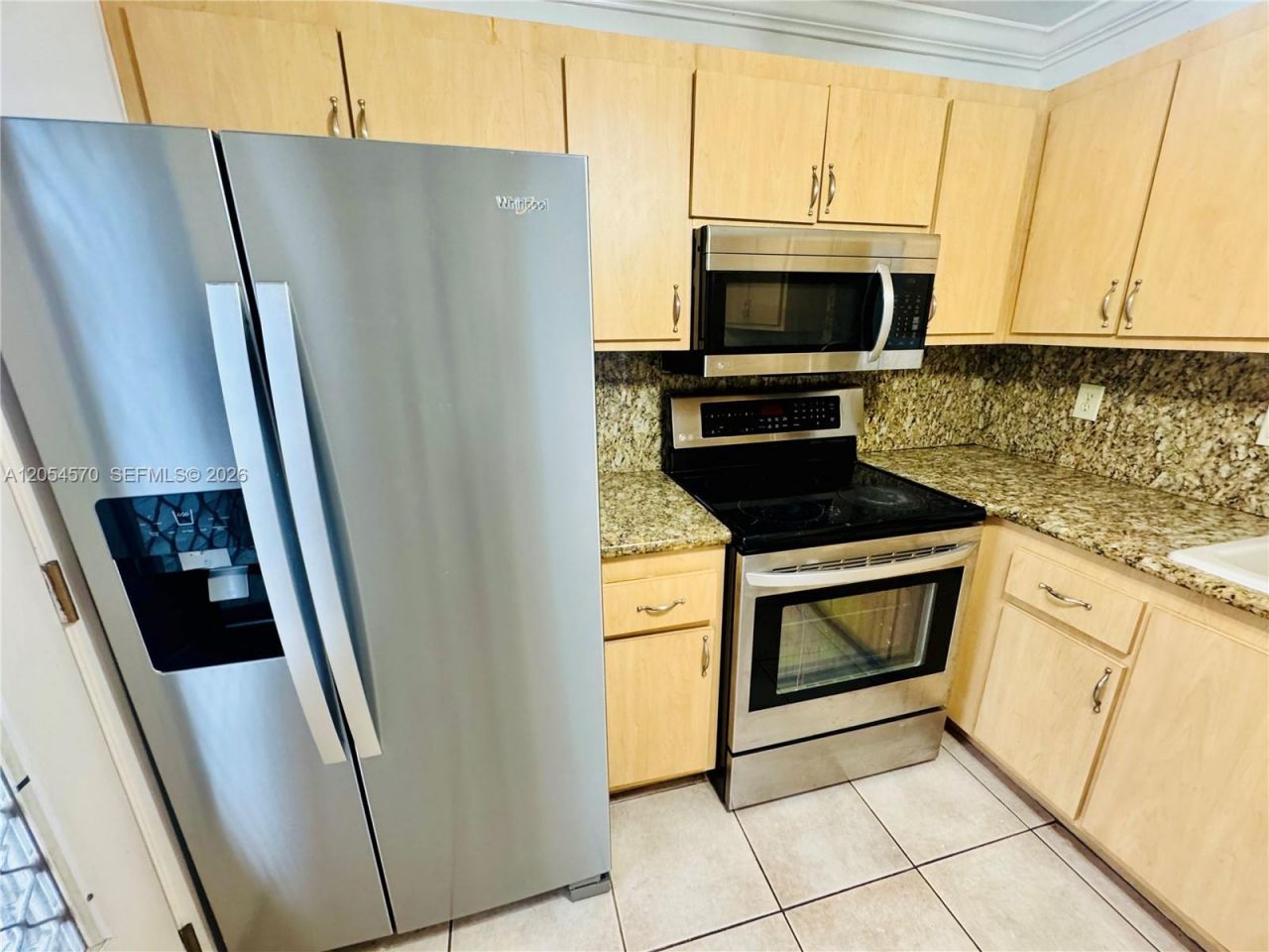 420 NE 12th Ave, Unit 502, Hallandale Beach, FL 33009 Photo