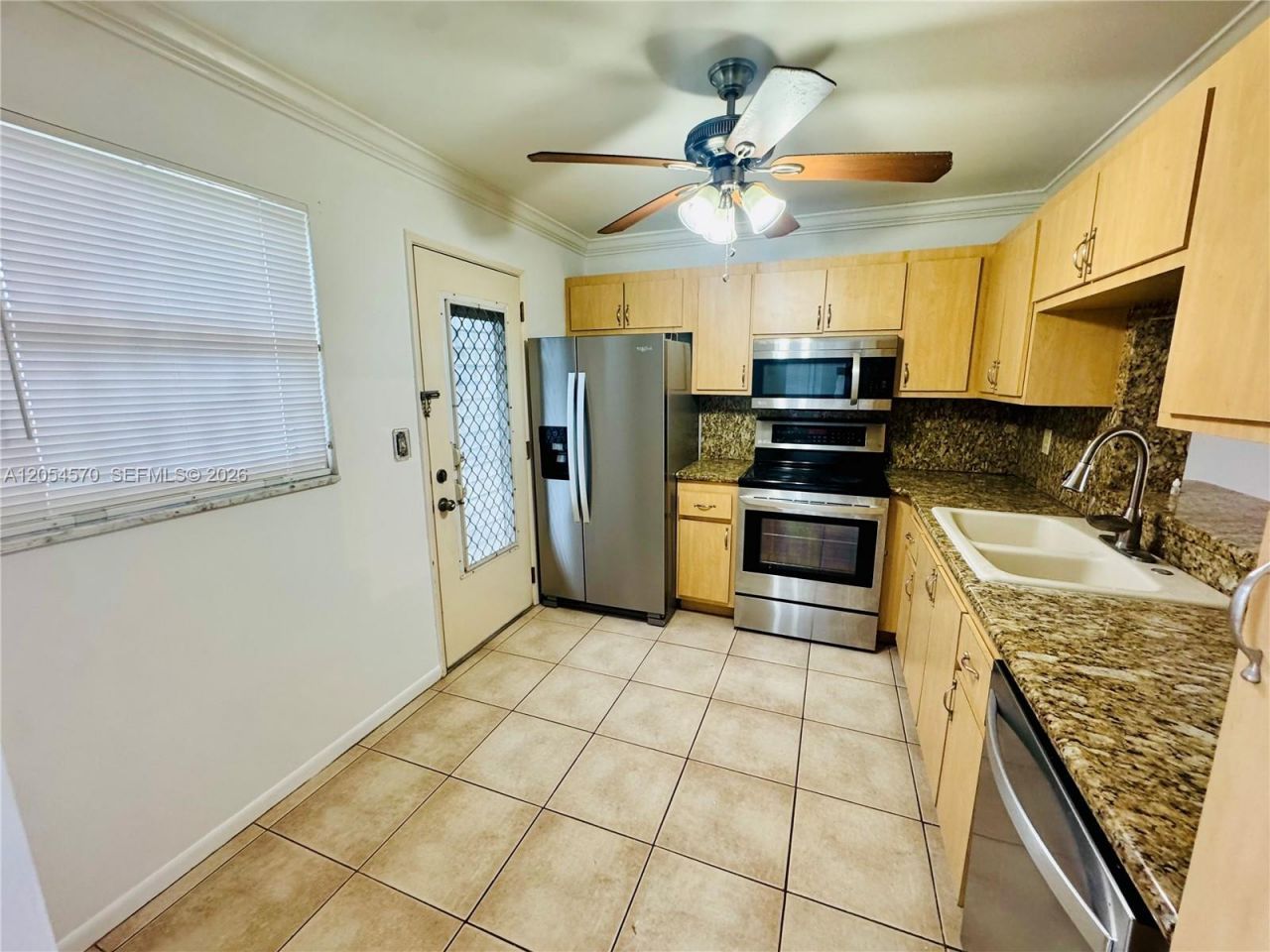 420 NE 12th Ave, Unit 502, Hallandale Beach, FL 33009 Photo