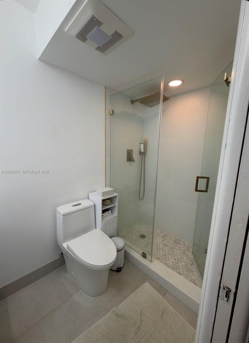 420 NE 12th Ave , Unit 502, Hallandale Beach, FL 33009 Photo