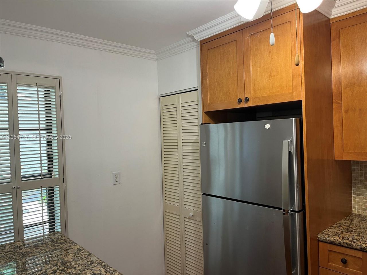 709 Curtiss Pkwy, Unit 11, Miami Springs, FL 33166 Photo
