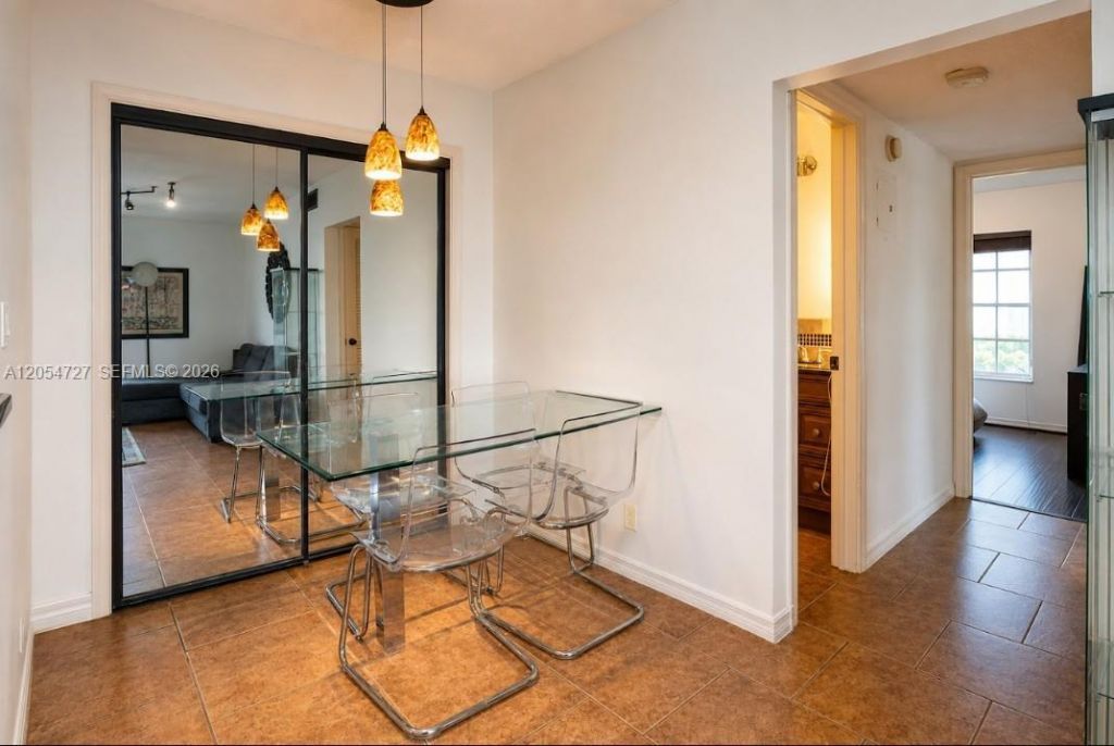 2201 NE 66th St, Unit 1302, Fort Lauderdale, FL 33308 Photo