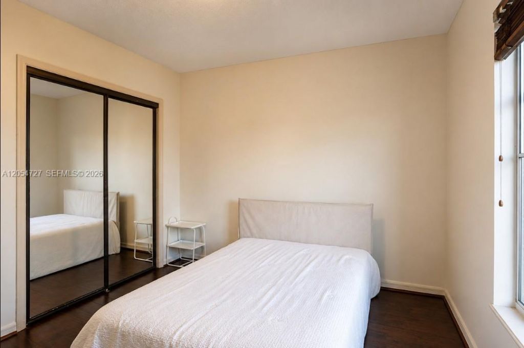 2201 NE 66th St, Unit 1302, Fort Lauderdale, FL 33308 Photo