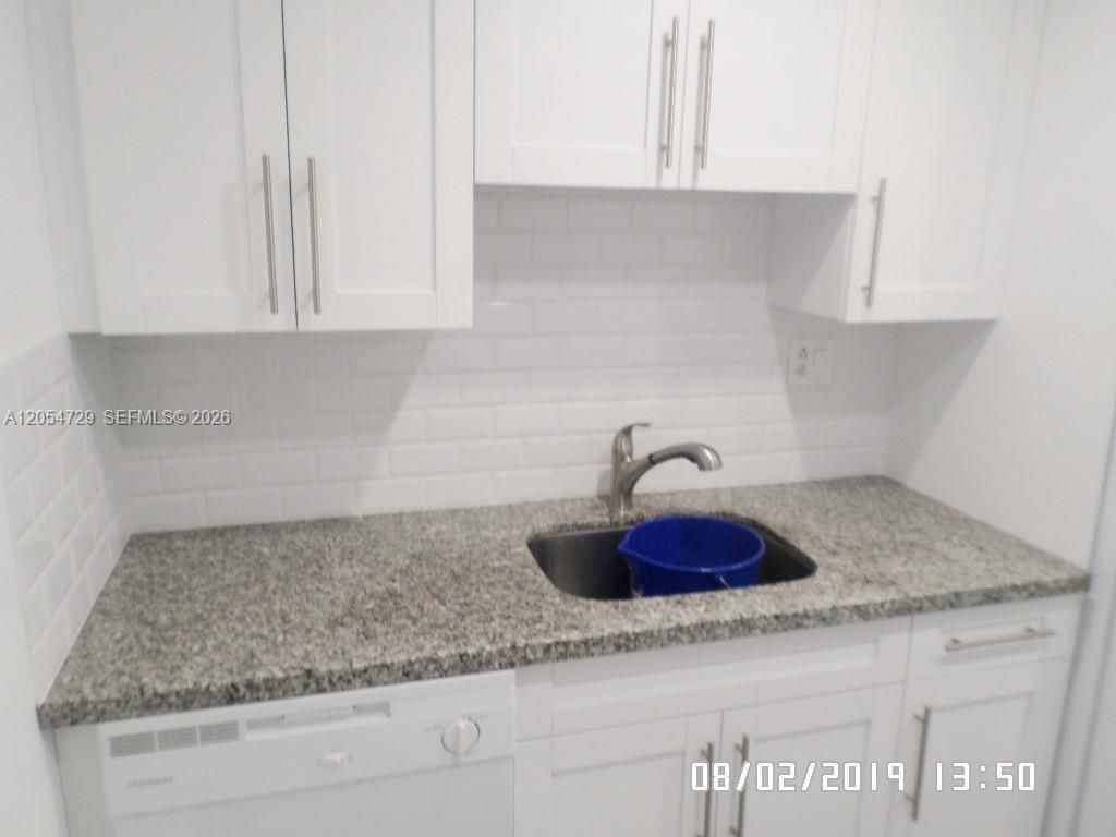 1865 79th St Cswy , Unit 6J, North Bay Village, FL 33141 Photo