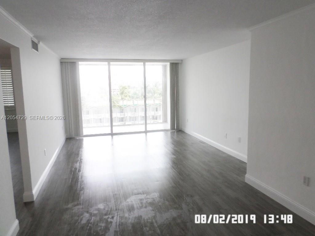1865 79th St Cswy , Unit 6J, North Bay Village, FL 33141 Photo