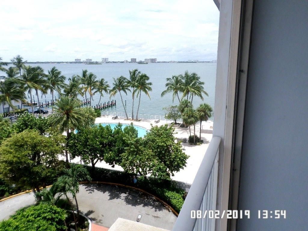 1865 79th St Cswy , Unit 6J, North Bay Village, FL 33141 Photo