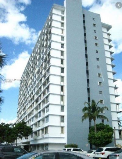 1865 79th St Cswy , Unit 6J, North Bay Village, FL 33141 Photo