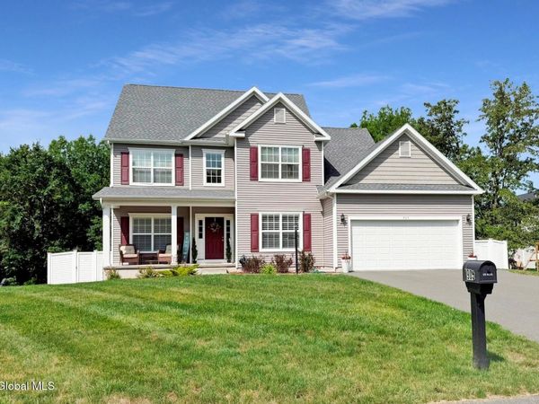 905 Ridgeview Circle, Castleton On Hudson, NY 12033