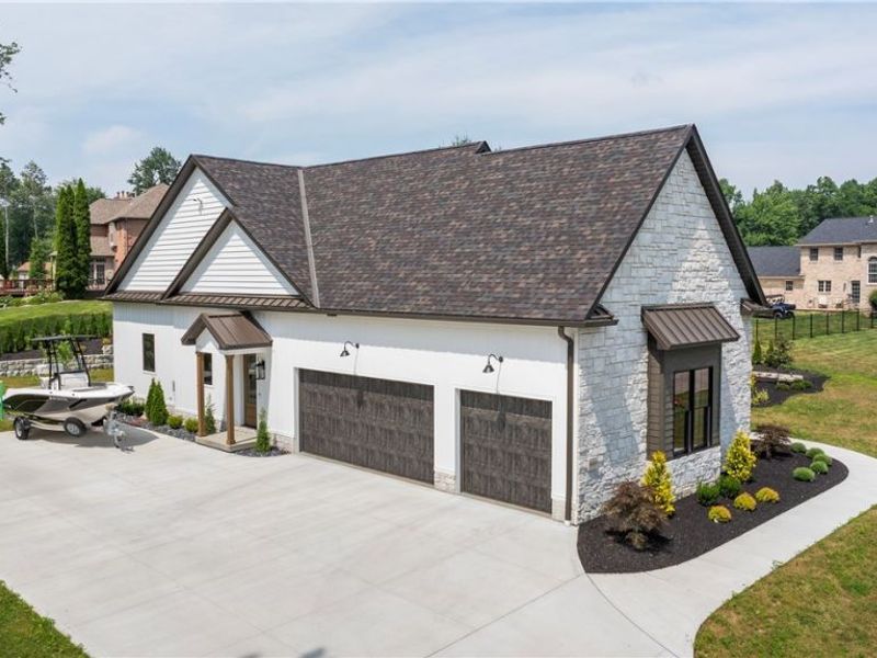 8484 Ivy Hill Drive, Poland, OH 44514 Photo 34