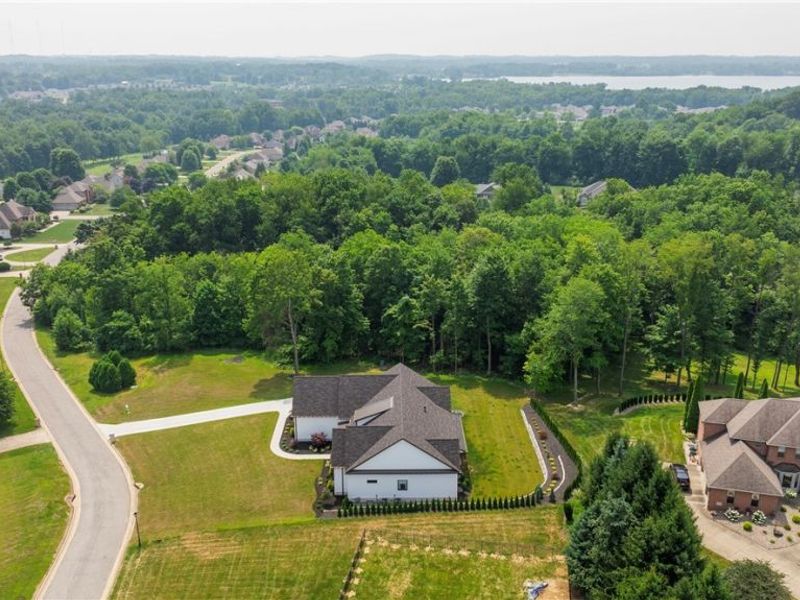 8484 Ivy Hill Drive, Poland, OH 44514 Photo 38