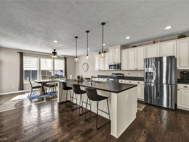 8852 Hazelwood Run , North Ridgeville, OH 44039 Photo 14