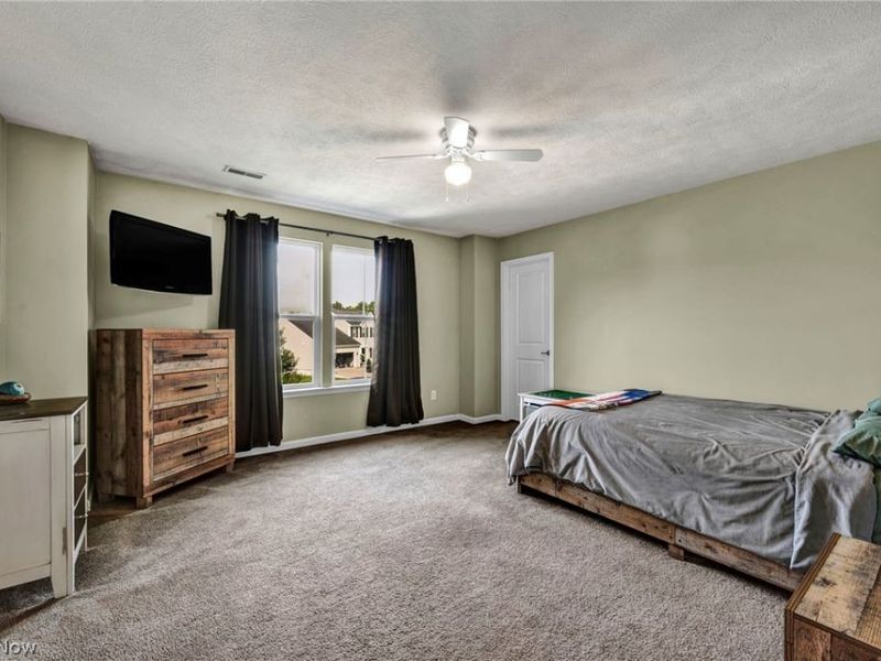8852 Hazelwood Run , North Ridgeville, OH 44039 Photo 17