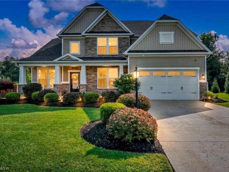 8852 Hazelwood Run , North Ridgeville, OH 44039 Photo 2