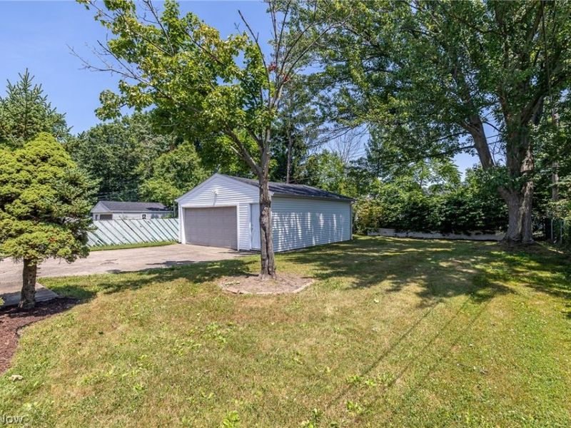 527 Monroe Boulevard , Painesville, OH 44077 Photo 7