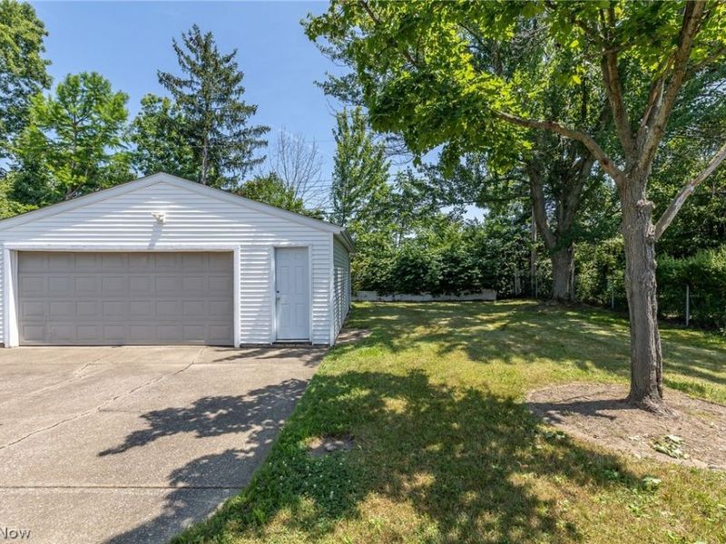 527 Monroe Boulevard , Painesville, OH 44077 Photo 8