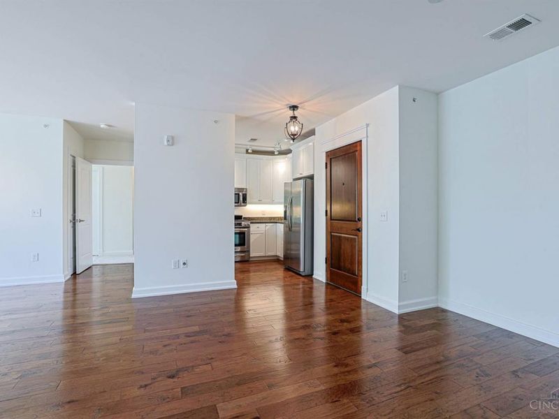 3901 West Street, Unit 208, Mariemont, OH 45227 Photo 12