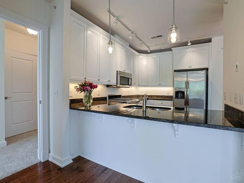 3901 West Street, Unit 208, Mariemont, OH 45227 Photo 13