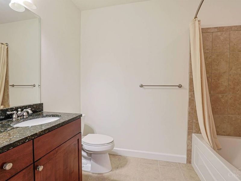 3901 West Street, Unit 208, Mariemont, OH 45227 Photo 25