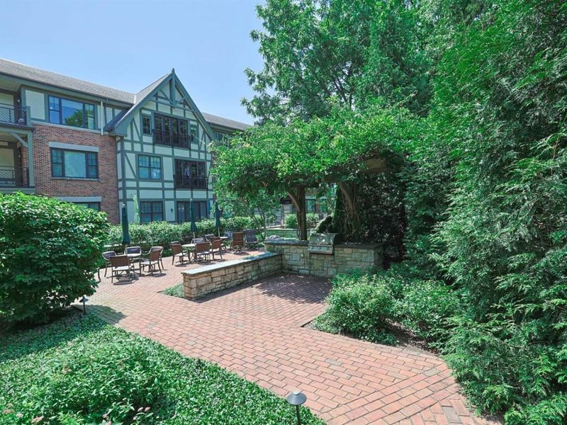 3901 West Street, Unit 208, Mariemont, OH 45227 Photo 28