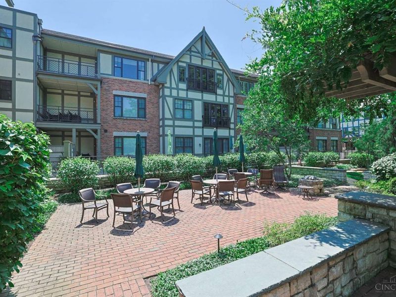 3901 West Street, Unit 208, Mariemont, OH 45227 Photo 30
